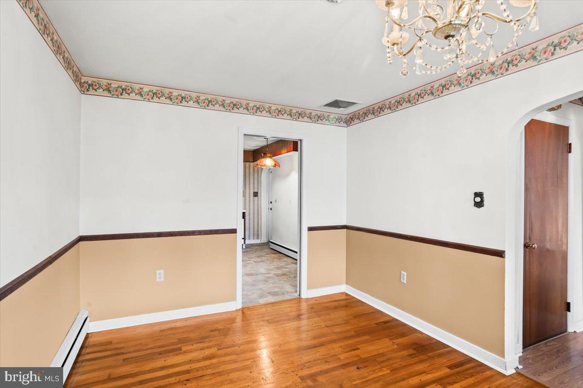 MIDDLETOWN - Residential