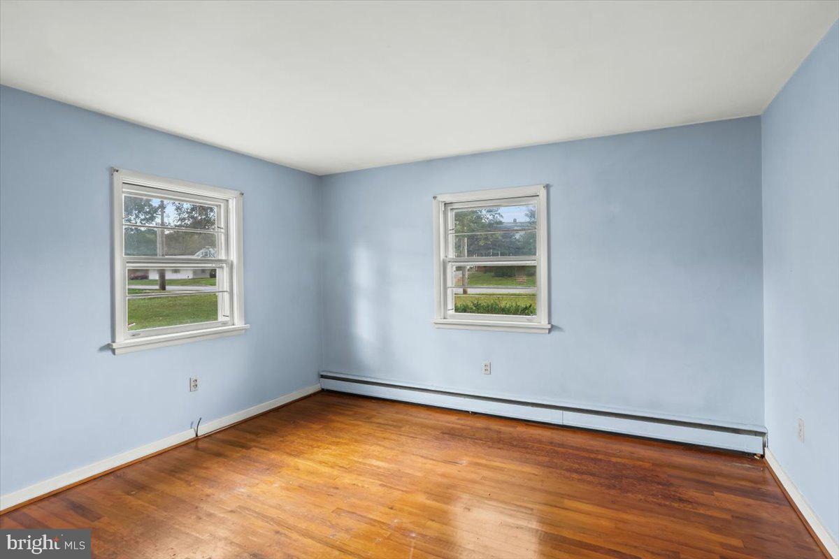 MIDDLETOWN - Residential