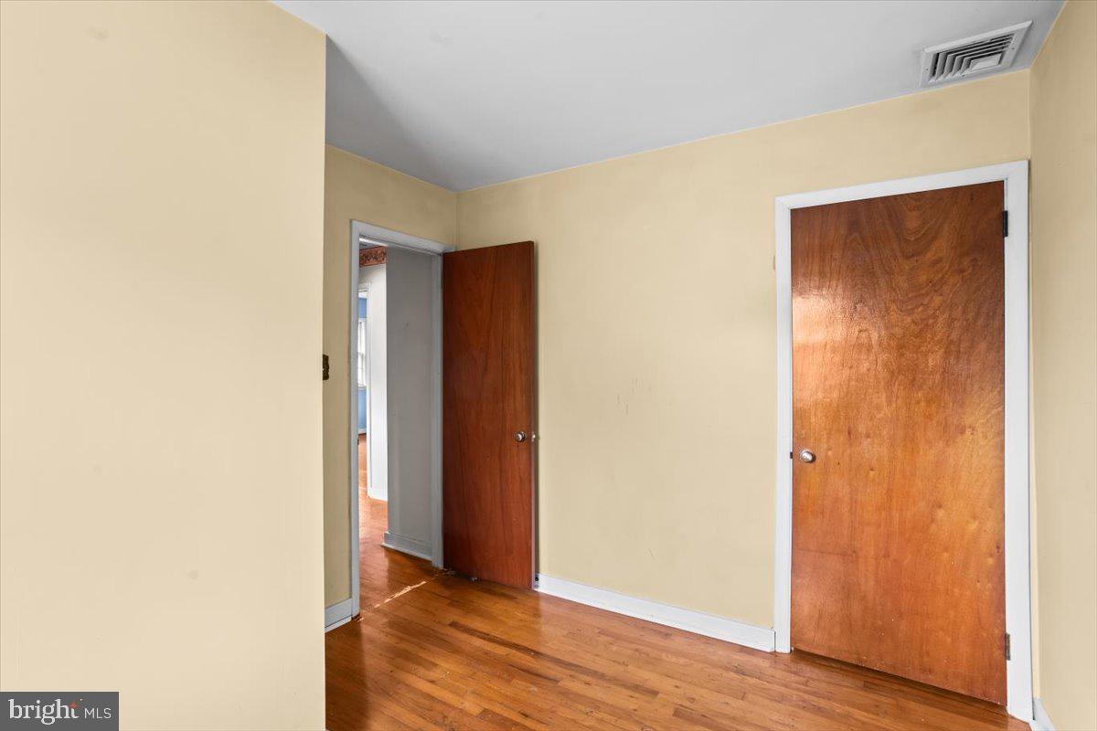 MIDDLETOWN - Residential