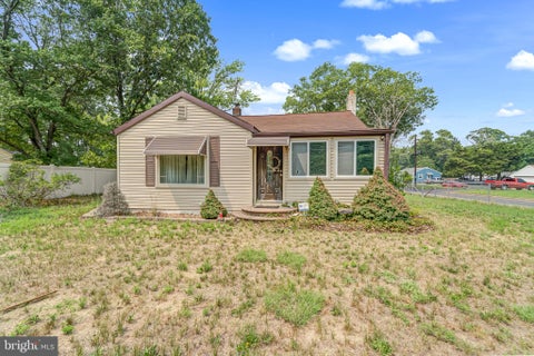 Homes For Sale - 1718 W Chestnut Avenue<br/> VINELAND, NJ 08360