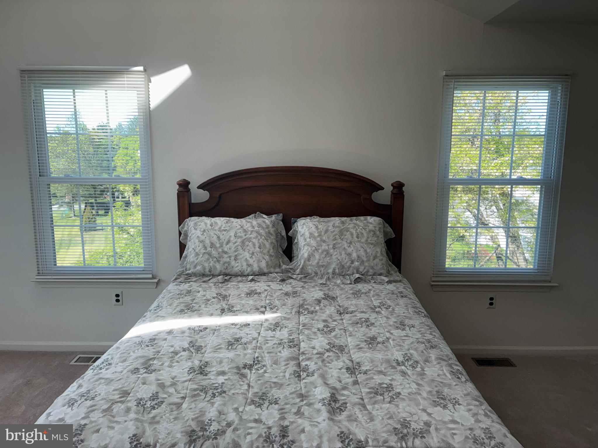 CHERRY TREE KNOLL - Residential