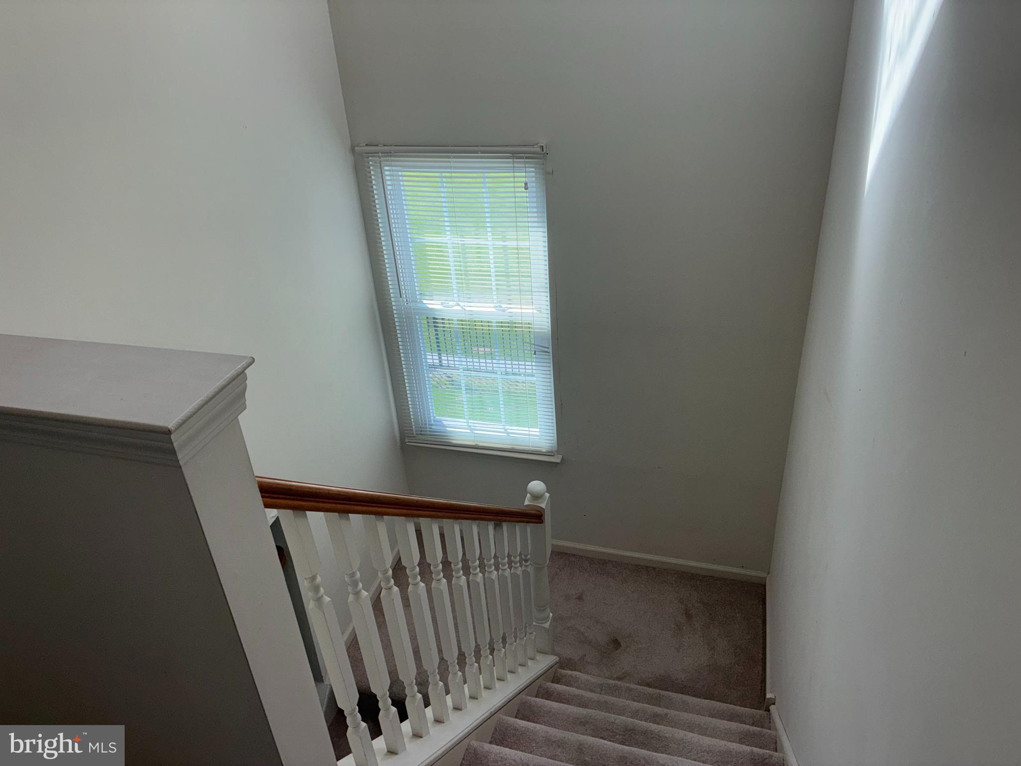 CHERRY TREE KNOLL - Residential