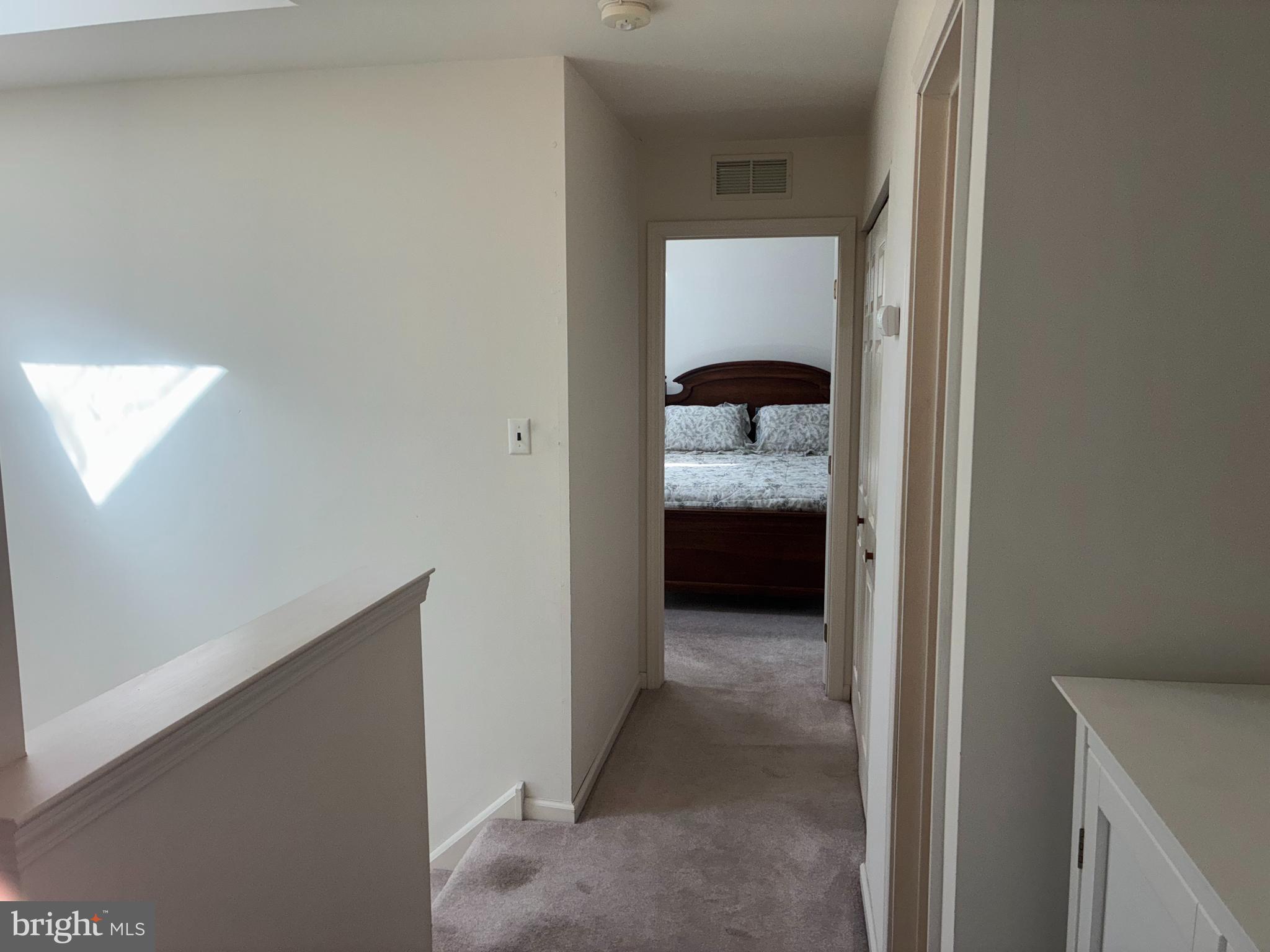 CHERRY TREE KNOLL - Residential