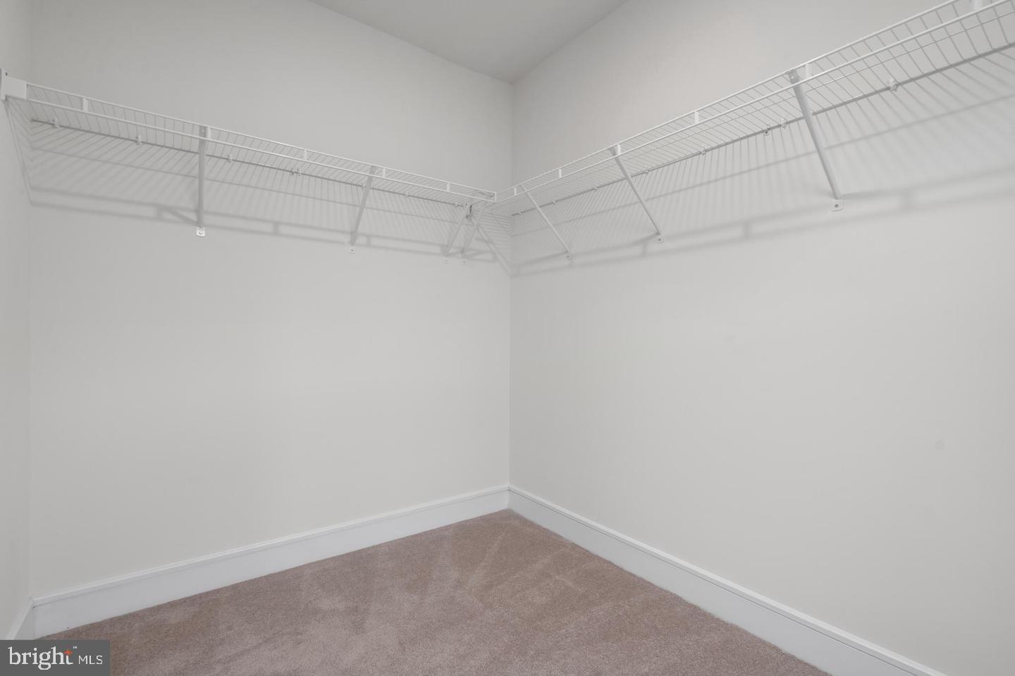 THE PRESERVE AT WESTFIELDS - Residential Lease