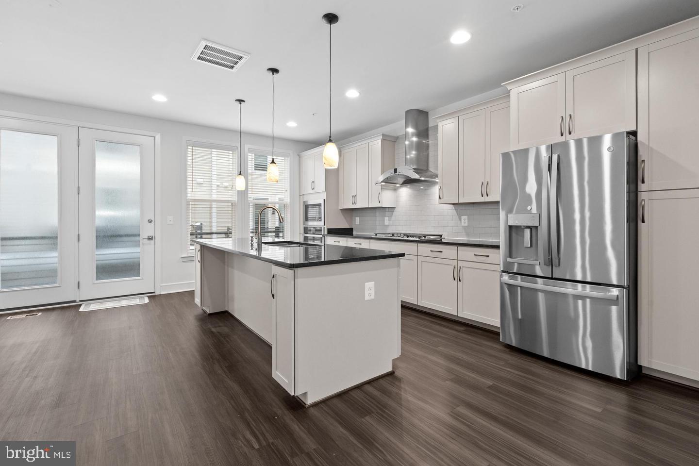 THE PRESERVE AT WESTFIELDS - Residential Lease