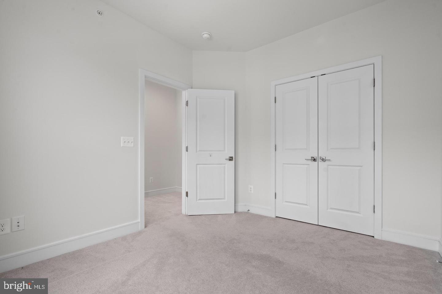 THE PRESERVE AT WESTFIELDS - Residential Lease