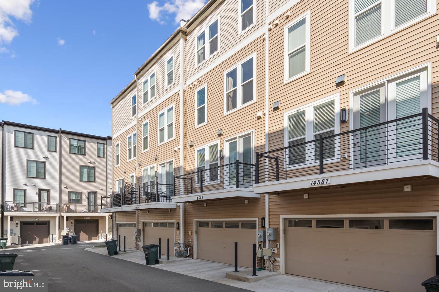 THE PRESERVE AT WESTFIELDS - Residential Lease