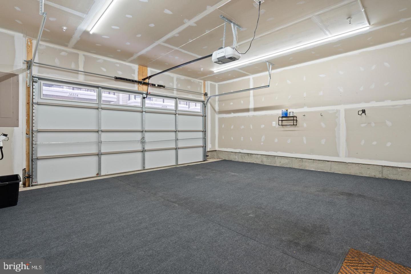 THE PRESERVE AT WESTFIELDS - Residential Lease