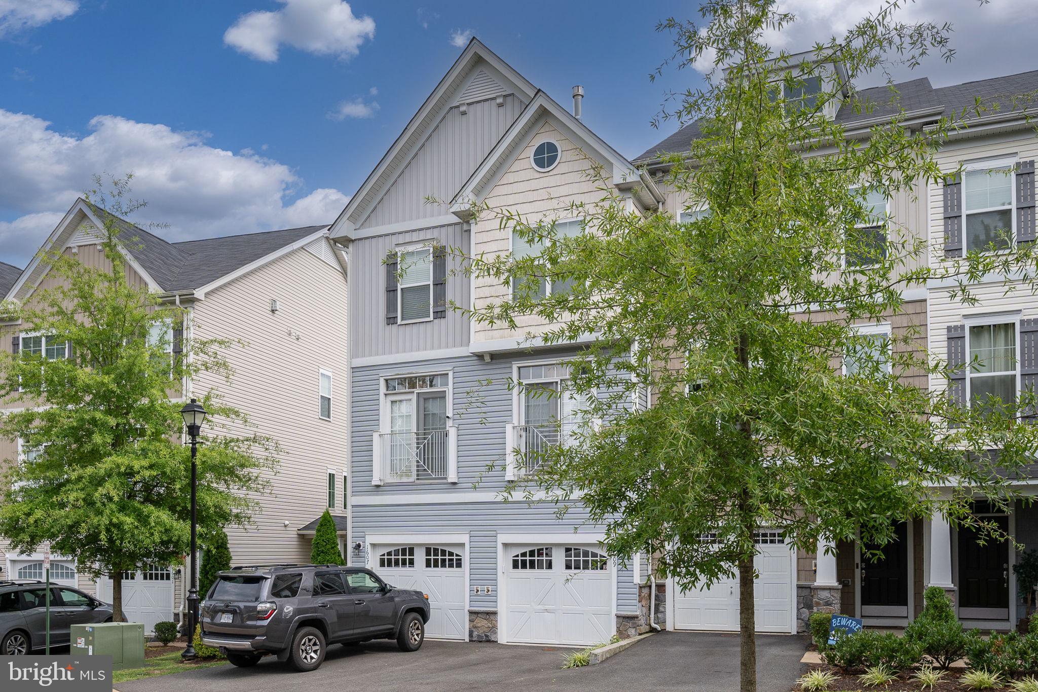 POTOMAC CREST - Residential
