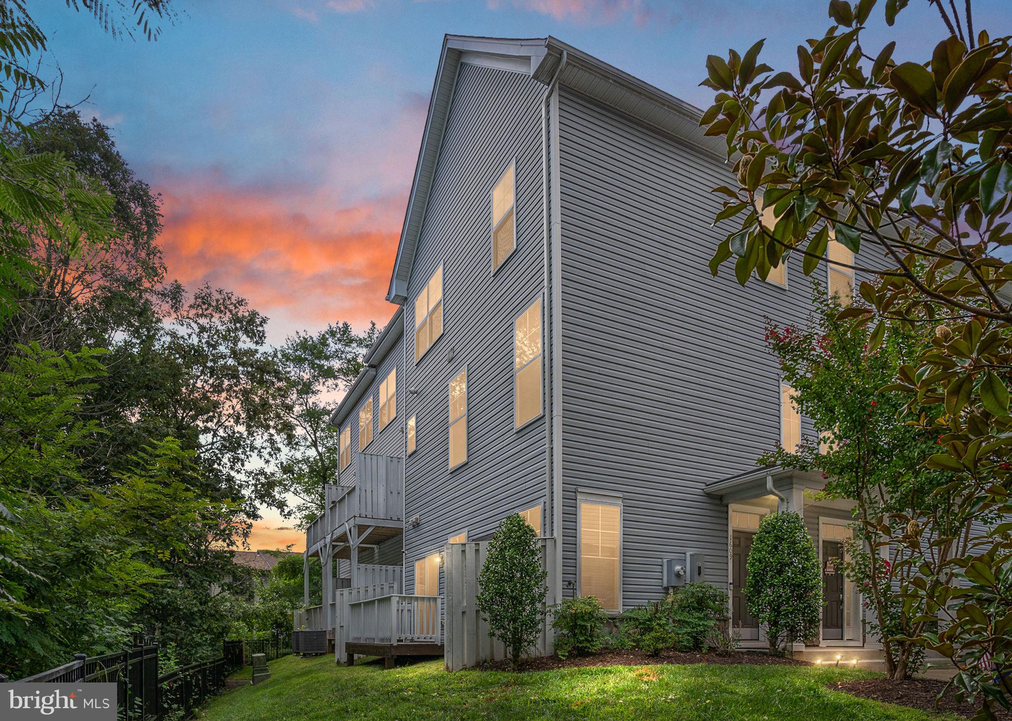 POTOMAC CREST - Residential