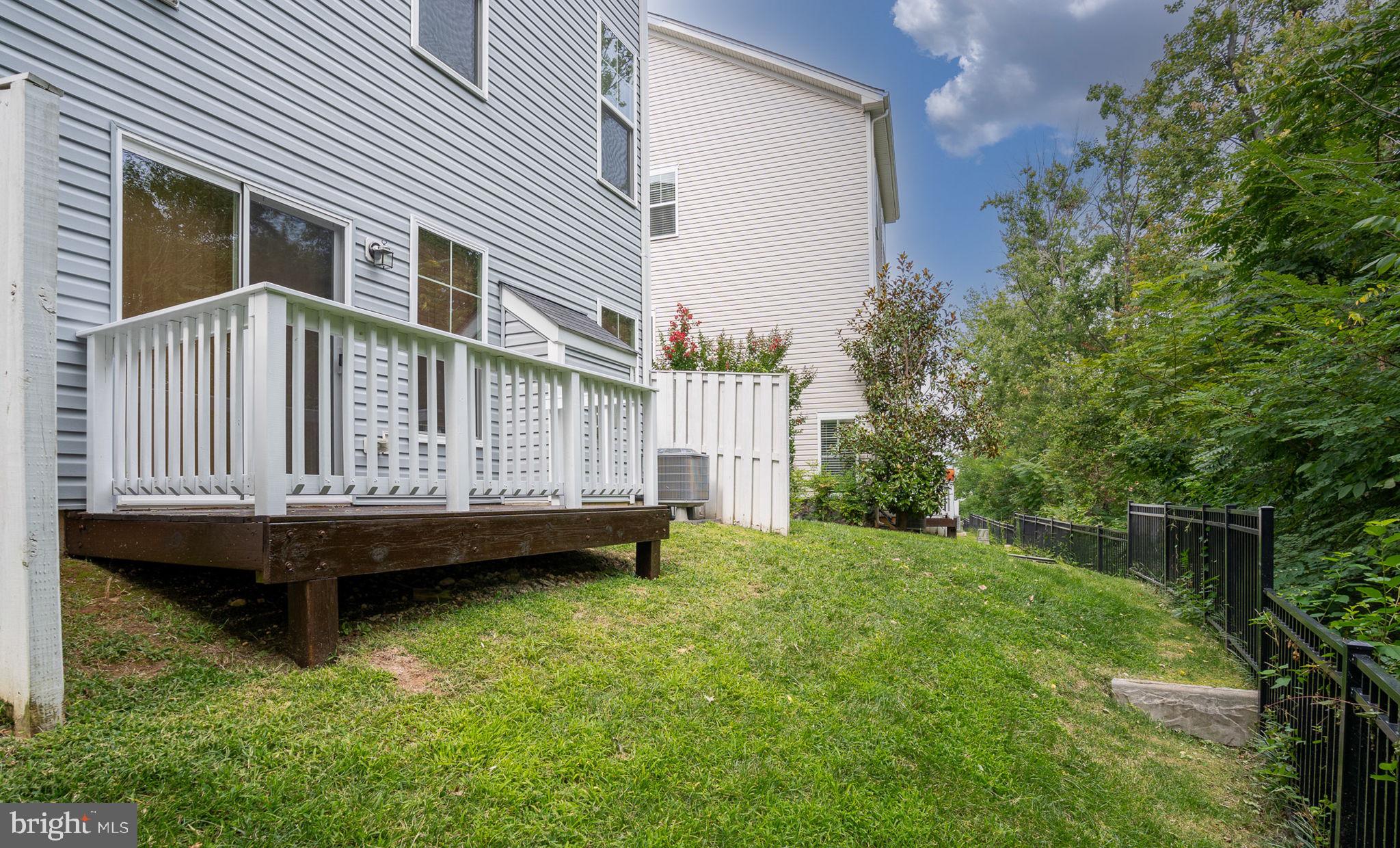 POTOMAC CREST - Residential