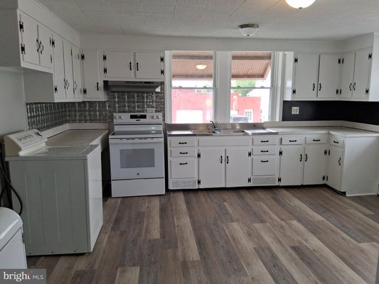 734 FAIRGROUND AVE APT A, CHAMBERSBURG, PA 17201 - Image 95367ad5c5f3bd669c9f1d2e2bbc4763/3351899943