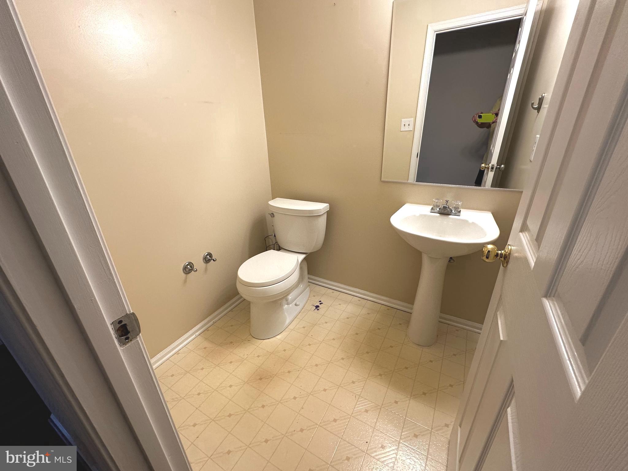 BEAU RIDGE ESTATES - Residential Lease