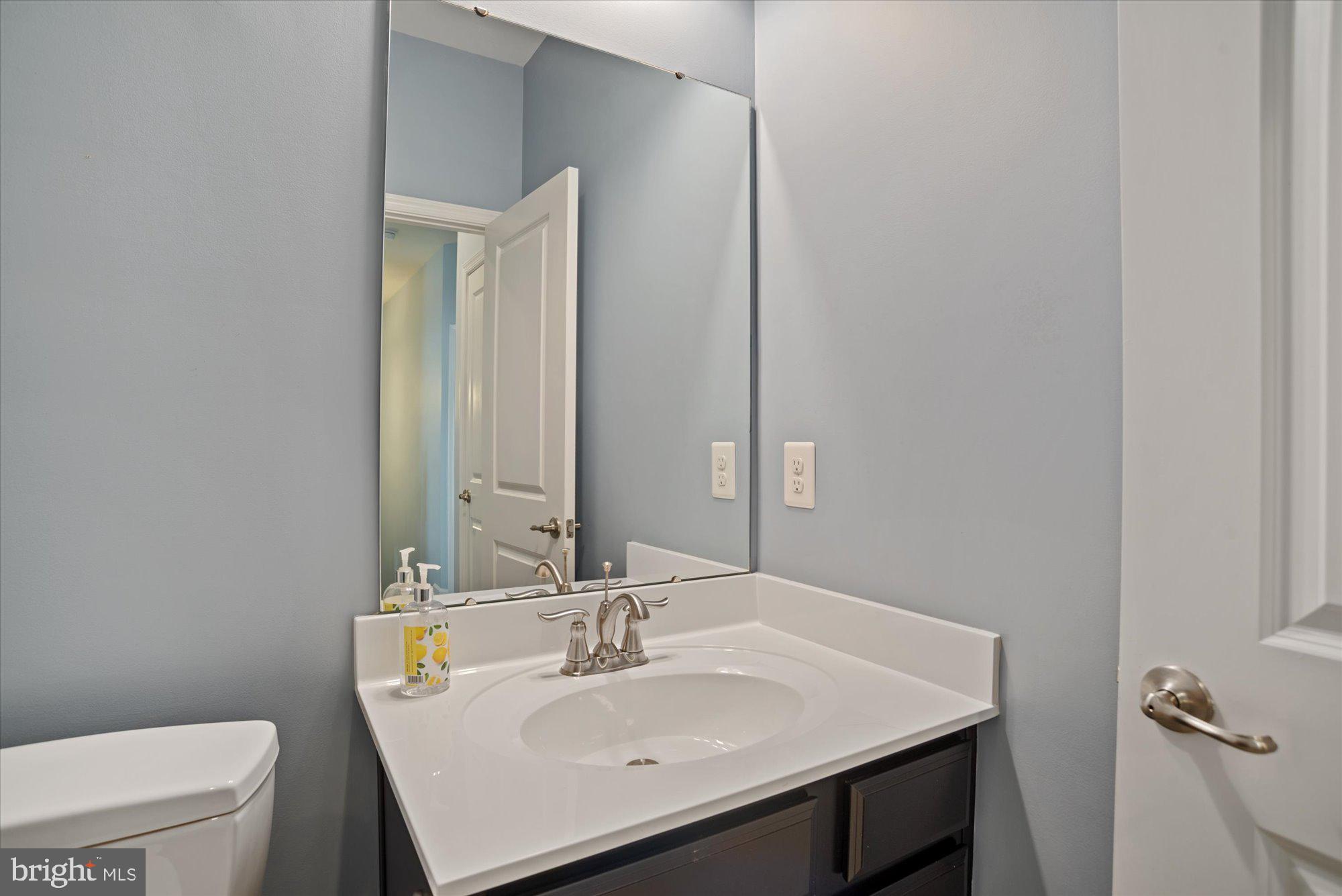 TOWN CENTER COMMONS - Residential