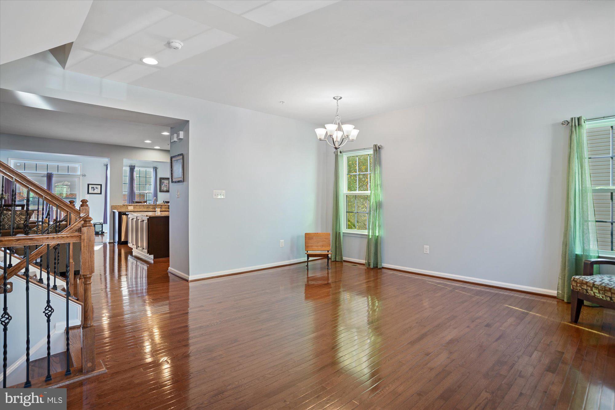 TOWN CENTER COMMONS - Residential