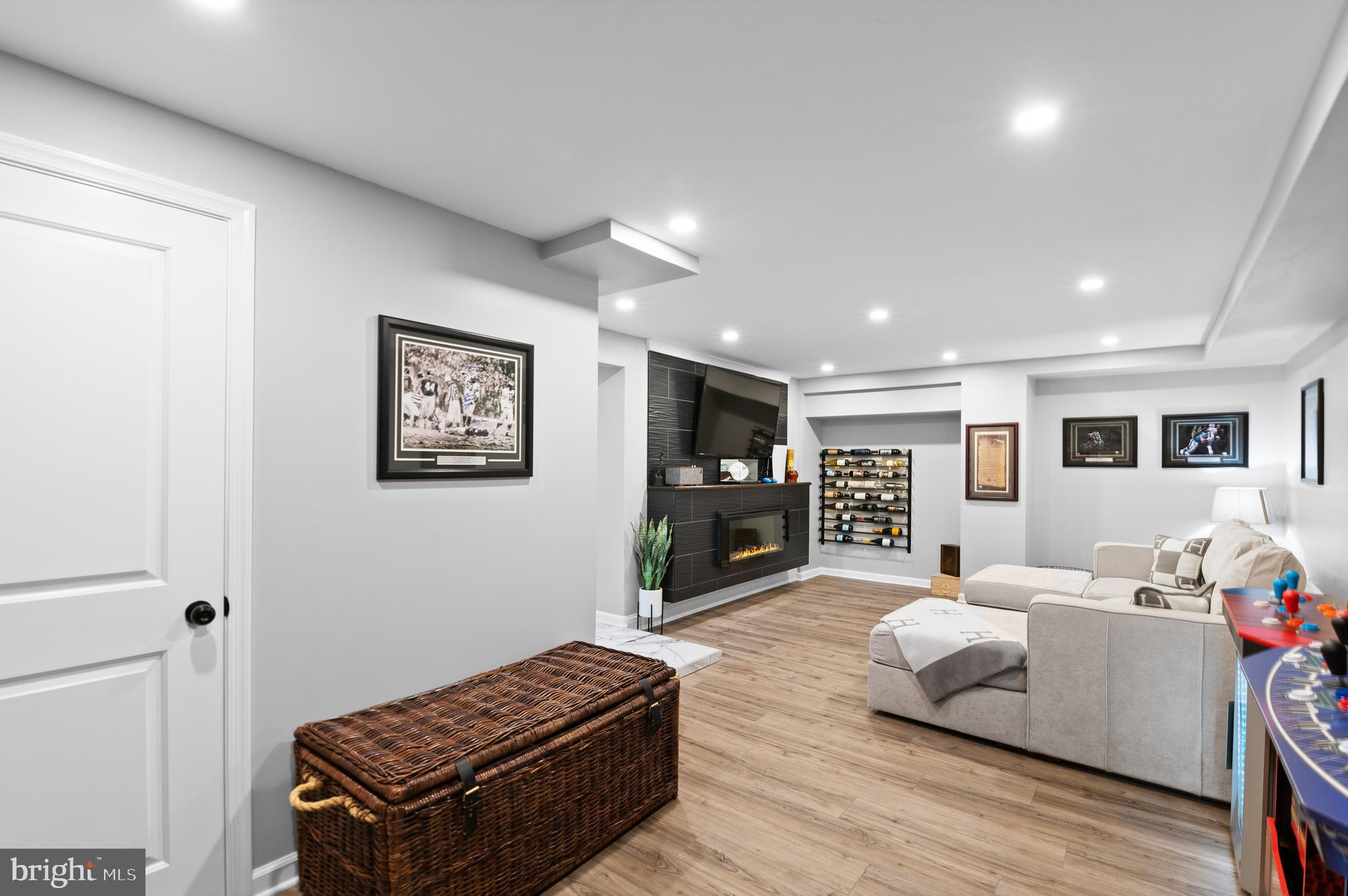 ELKINS PARK - Residential Lease