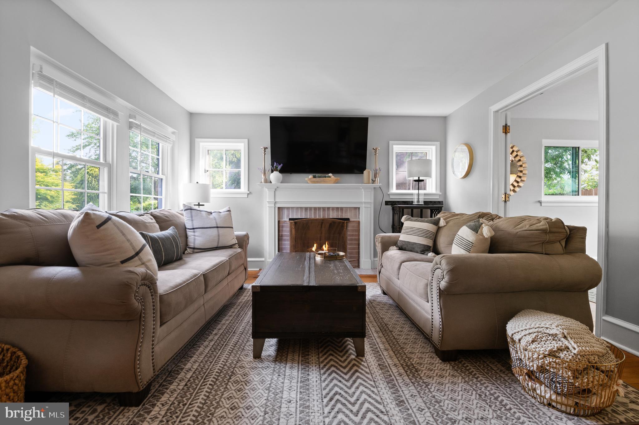 ELKINS PARK - Residential Lease