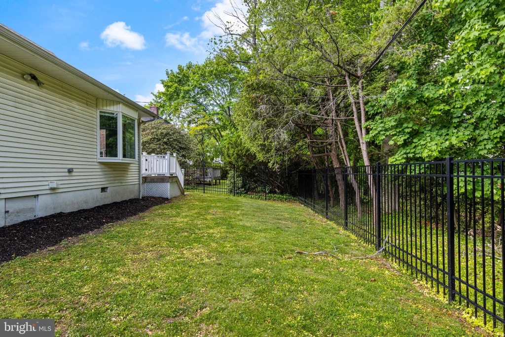 251 School Lane, Springfield, PA 19064