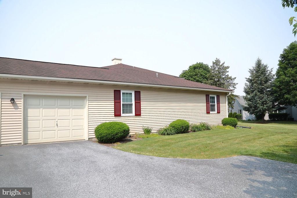 Photo of 18 ASHLEA VLG, NEW HOLLAND, PA 17557 (MLS # PALA2036064)