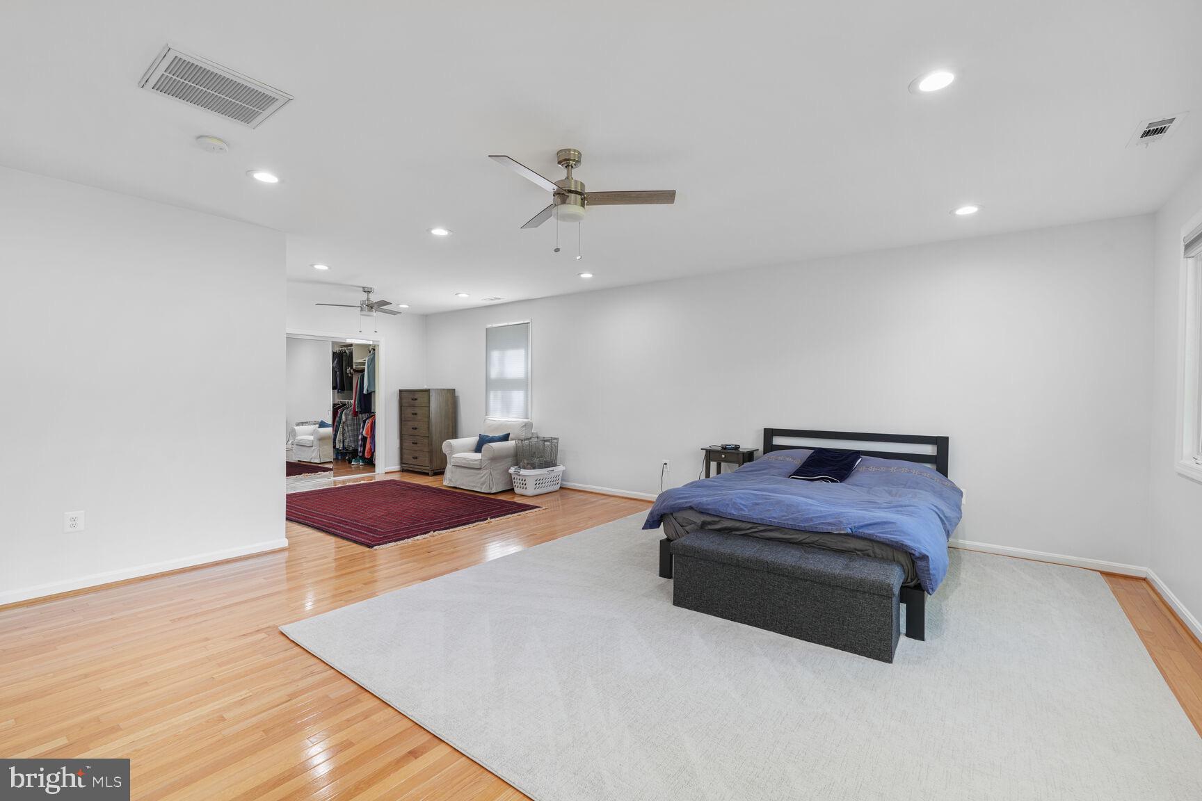 HOLMES RUN WOODS WEST - Residential