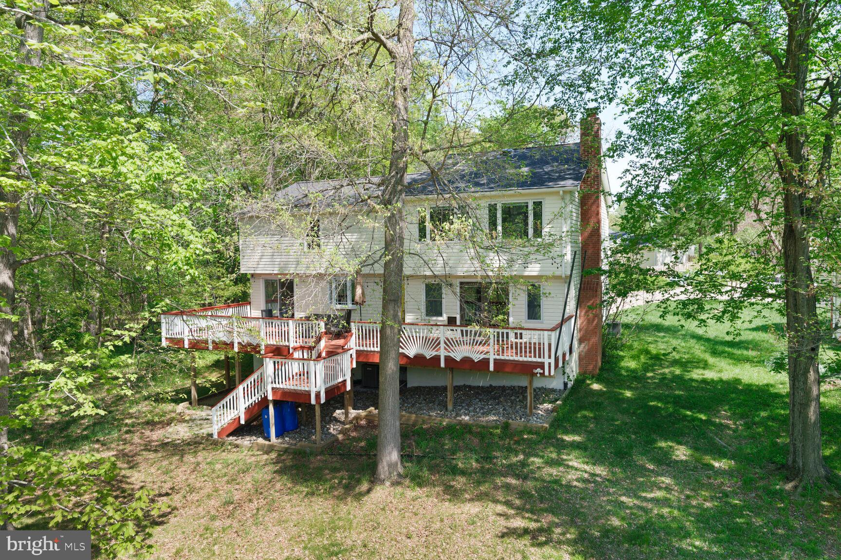 HOLMES RUN WOODS WEST - Residential