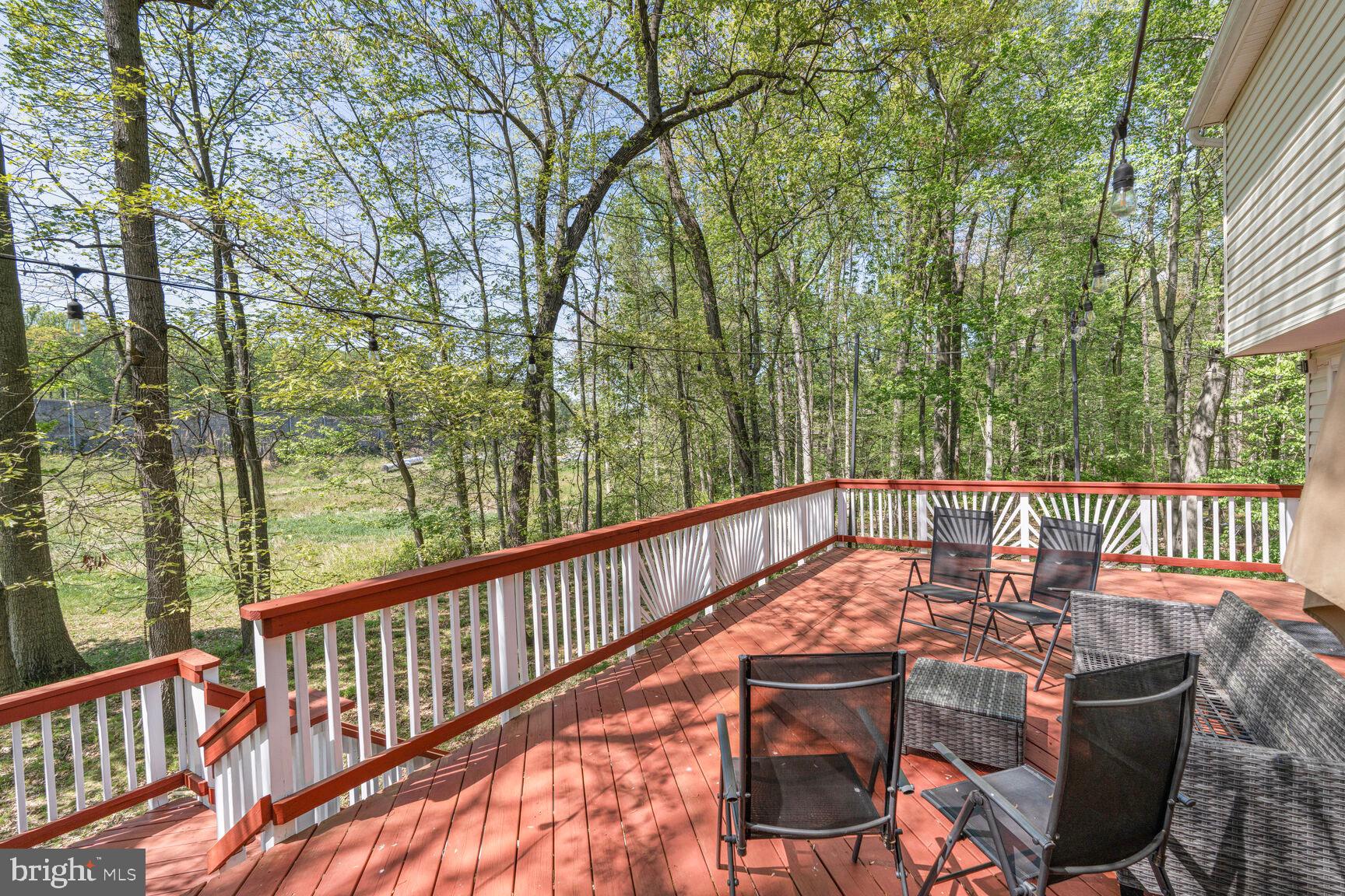 HOLMES RUN WOODS WEST - Residential