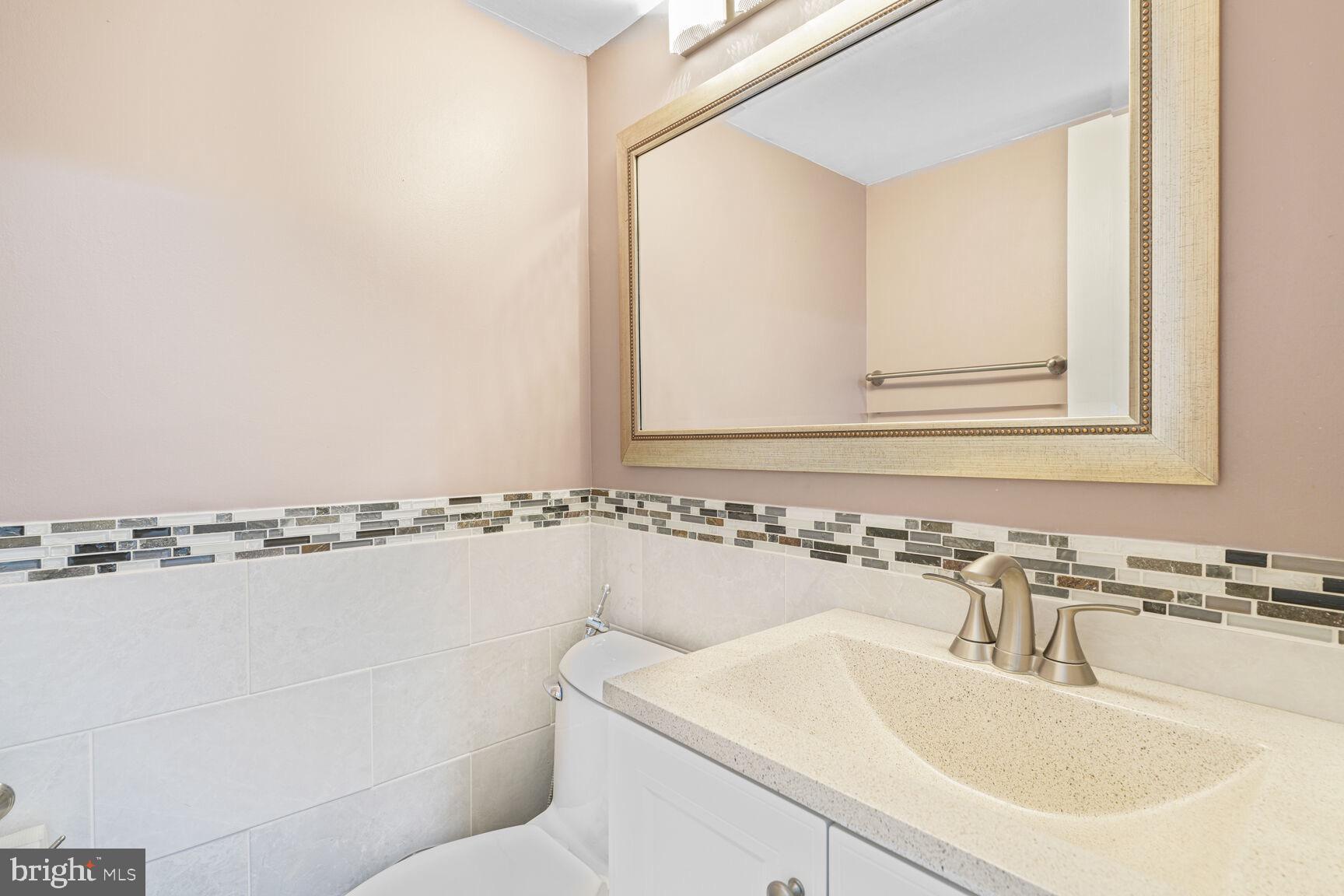 HOLMES RUN WOODS WEST - Residential