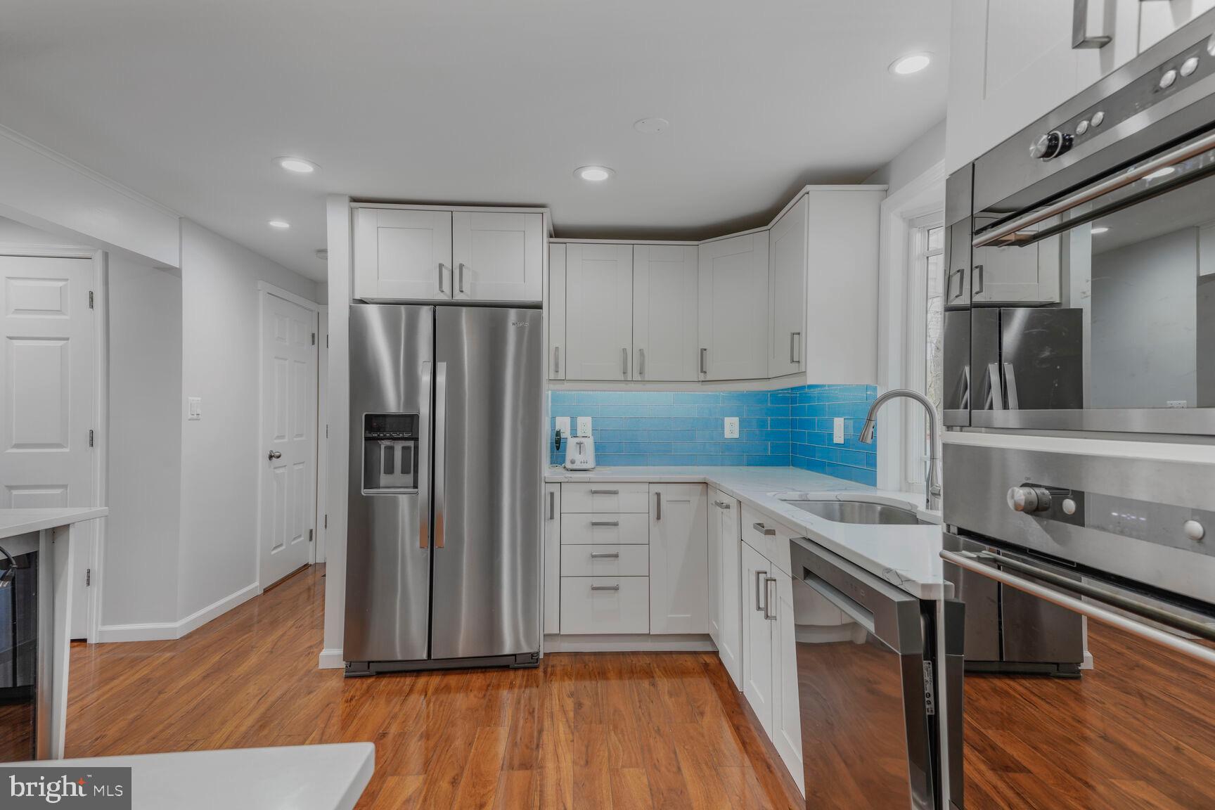 HOLMES RUN WOODS WEST - Residential