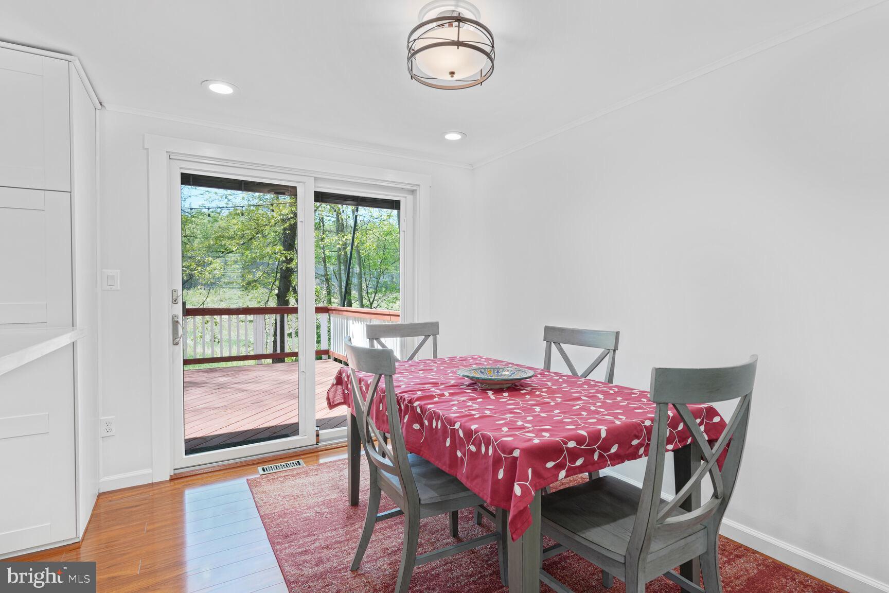 HOLMES RUN WOODS WEST - Residential