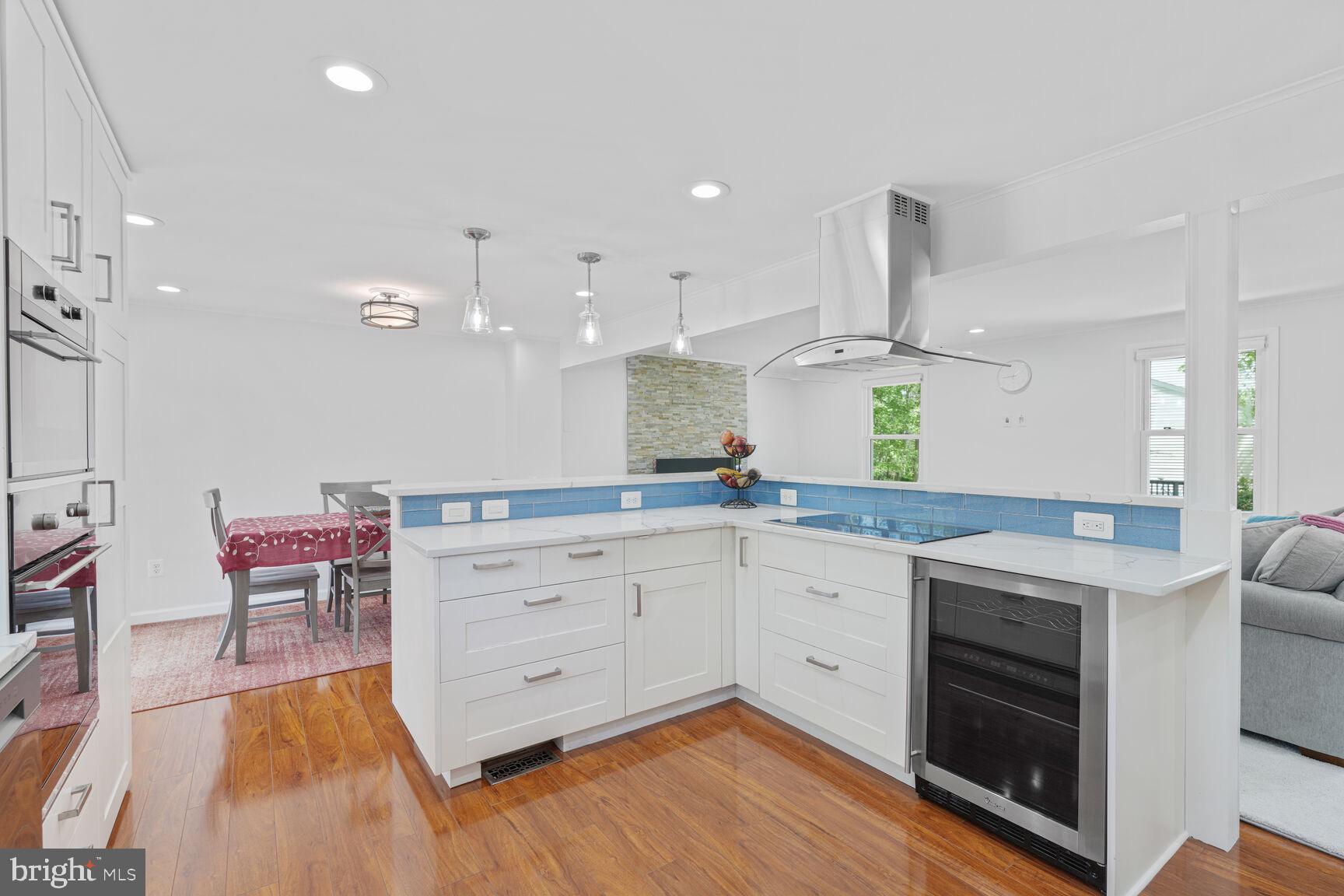 HOLMES RUN WOODS WEST - Residential