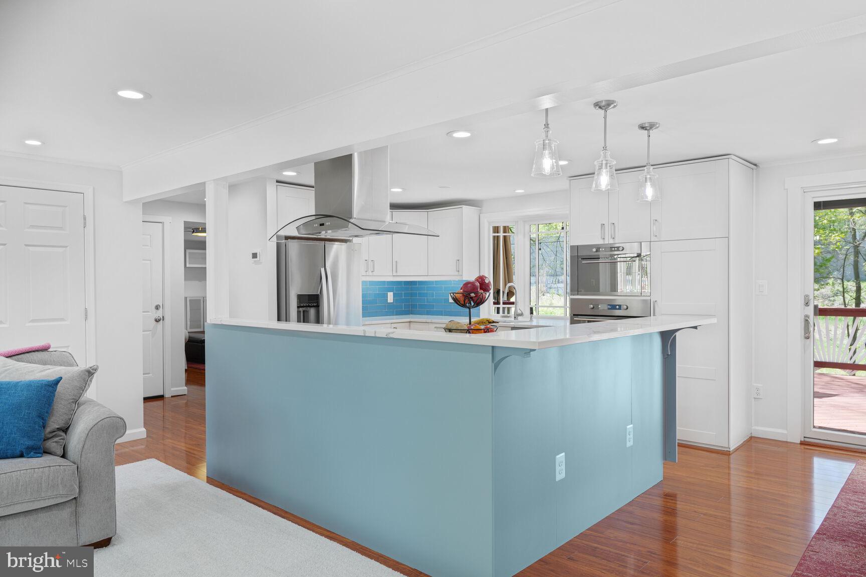 HOLMES RUN WOODS WEST - Residential