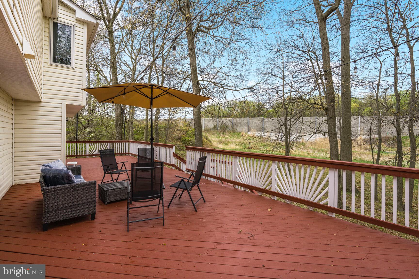 HOLMES RUN WOODS WEST - Residential