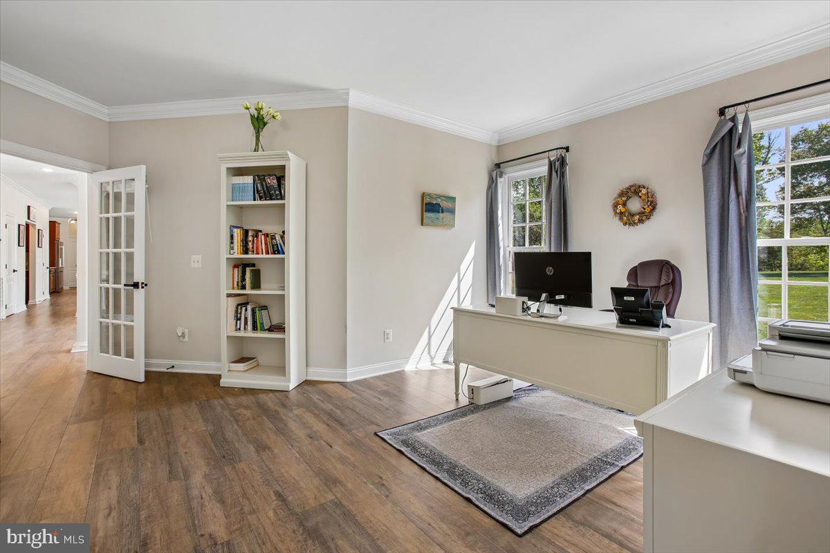 OAKTON CROSSING - Residential