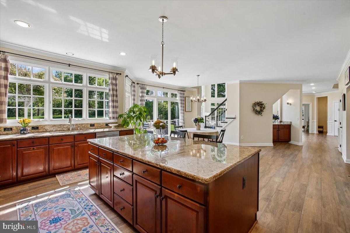 OAKTON CROSSING - Residential