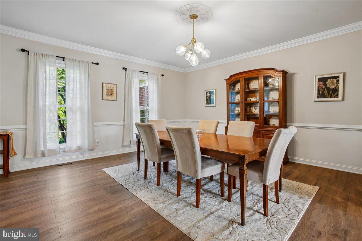 OAKTON CROSSING - Residential