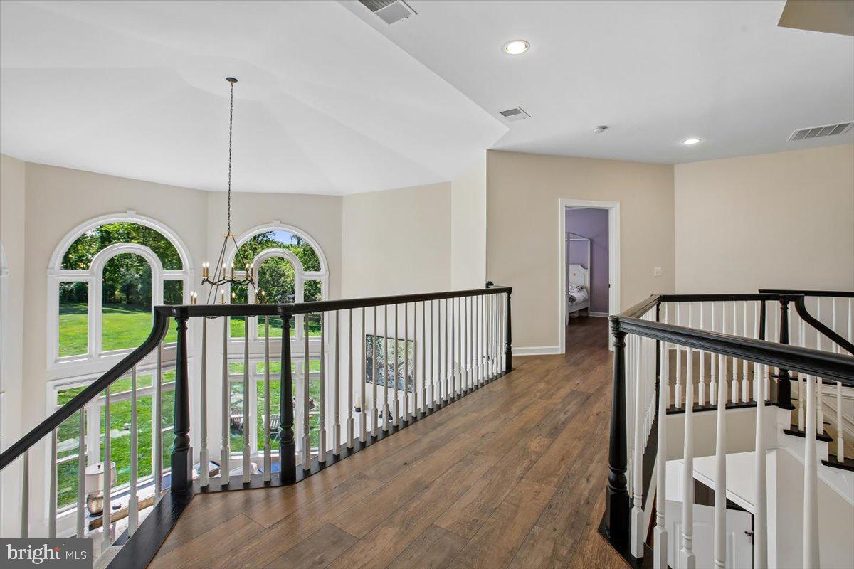 OAKTON CROSSING - Residential