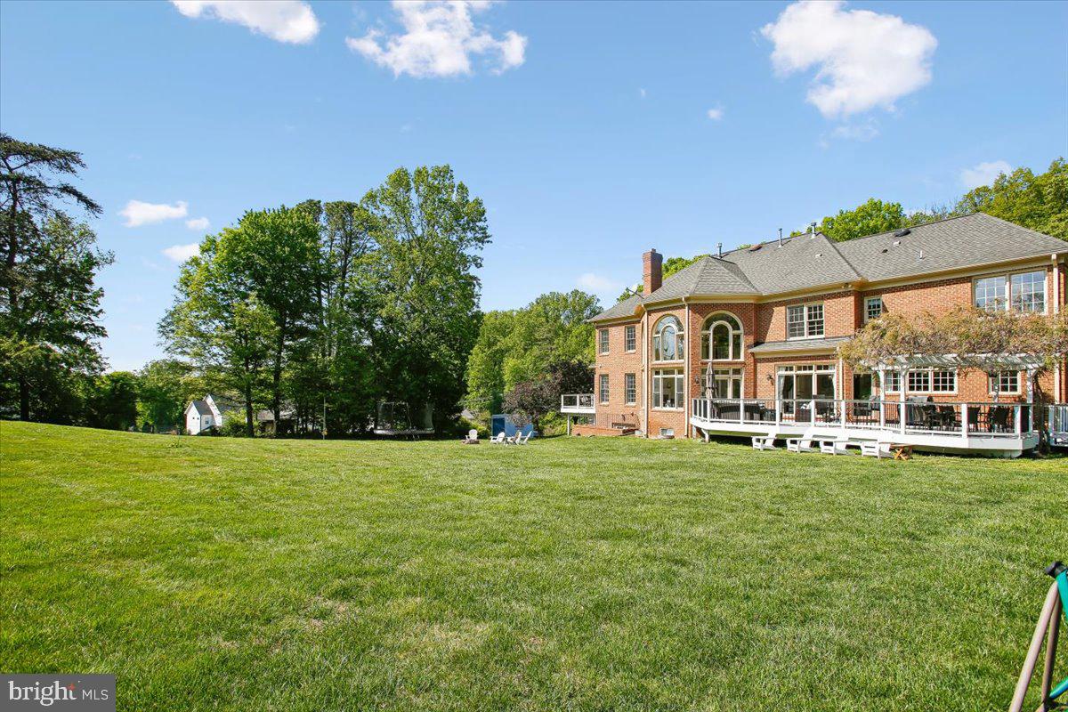 OAKTON CROSSING - Residential