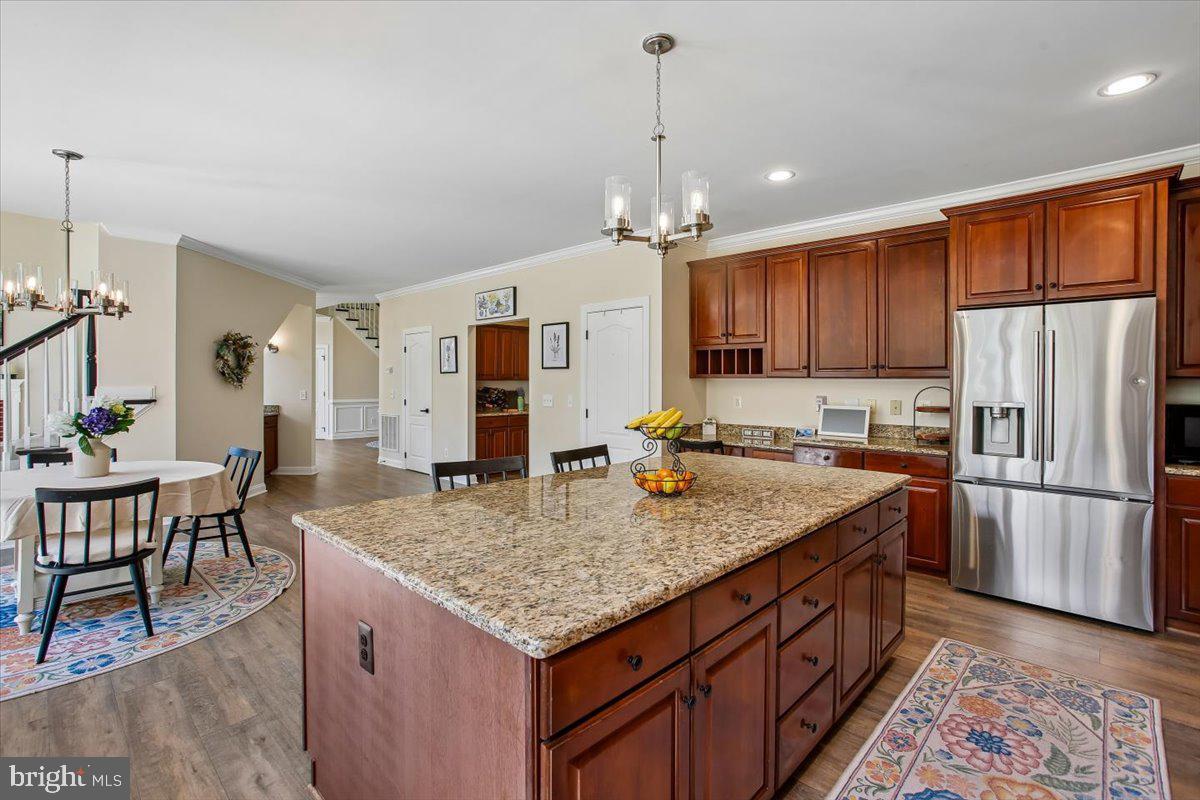 OAKTON CROSSING - Residential