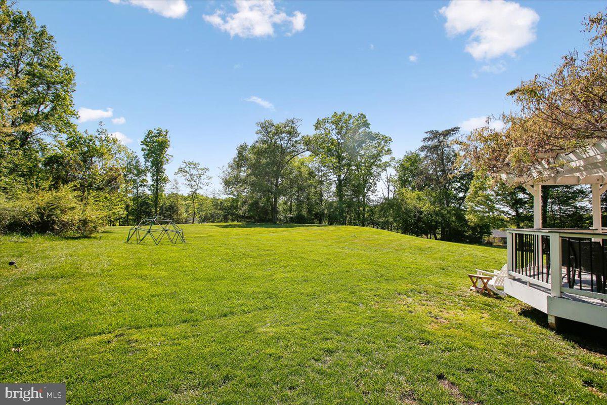 OAKTON CROSSING - Residential
