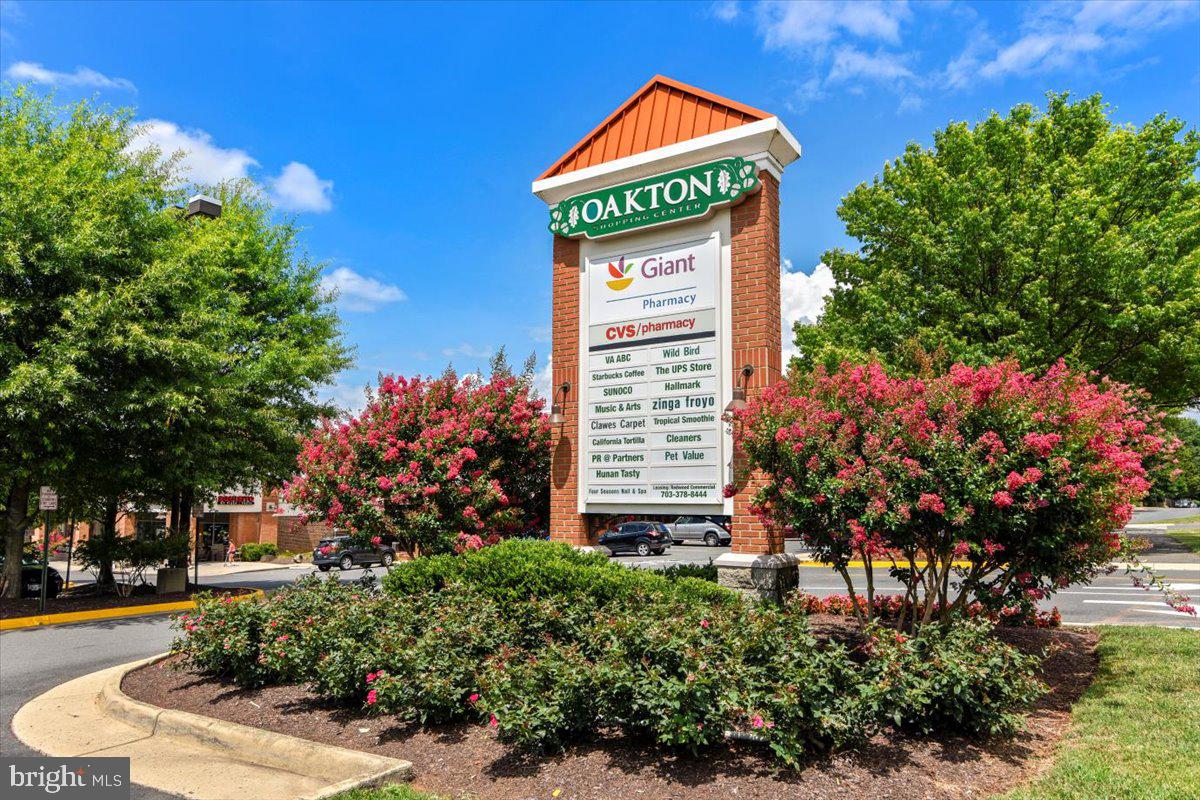 OAKTON CROSSING - Residential