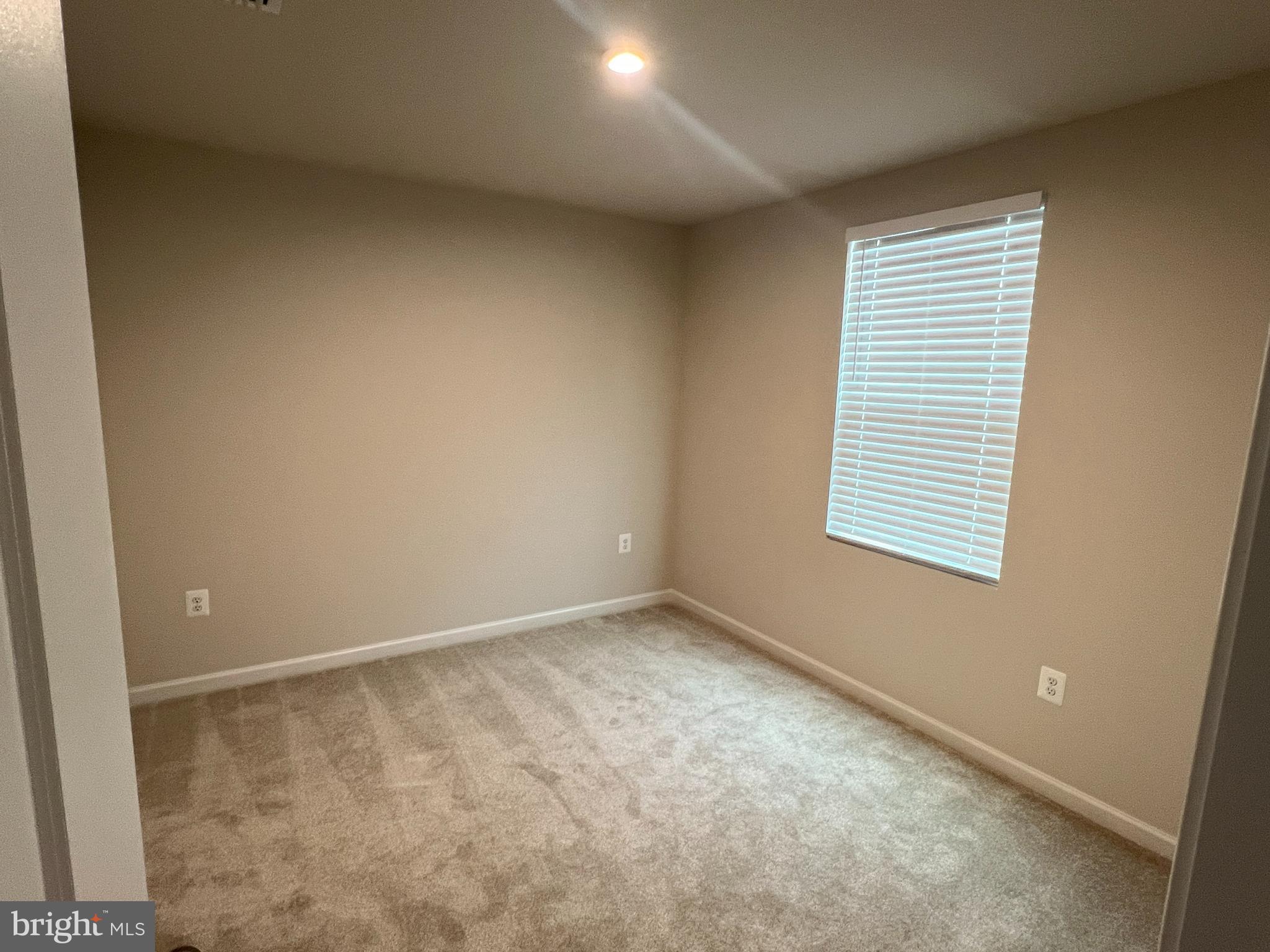 POTOMAC CHURCH FARMS - Residential Lease