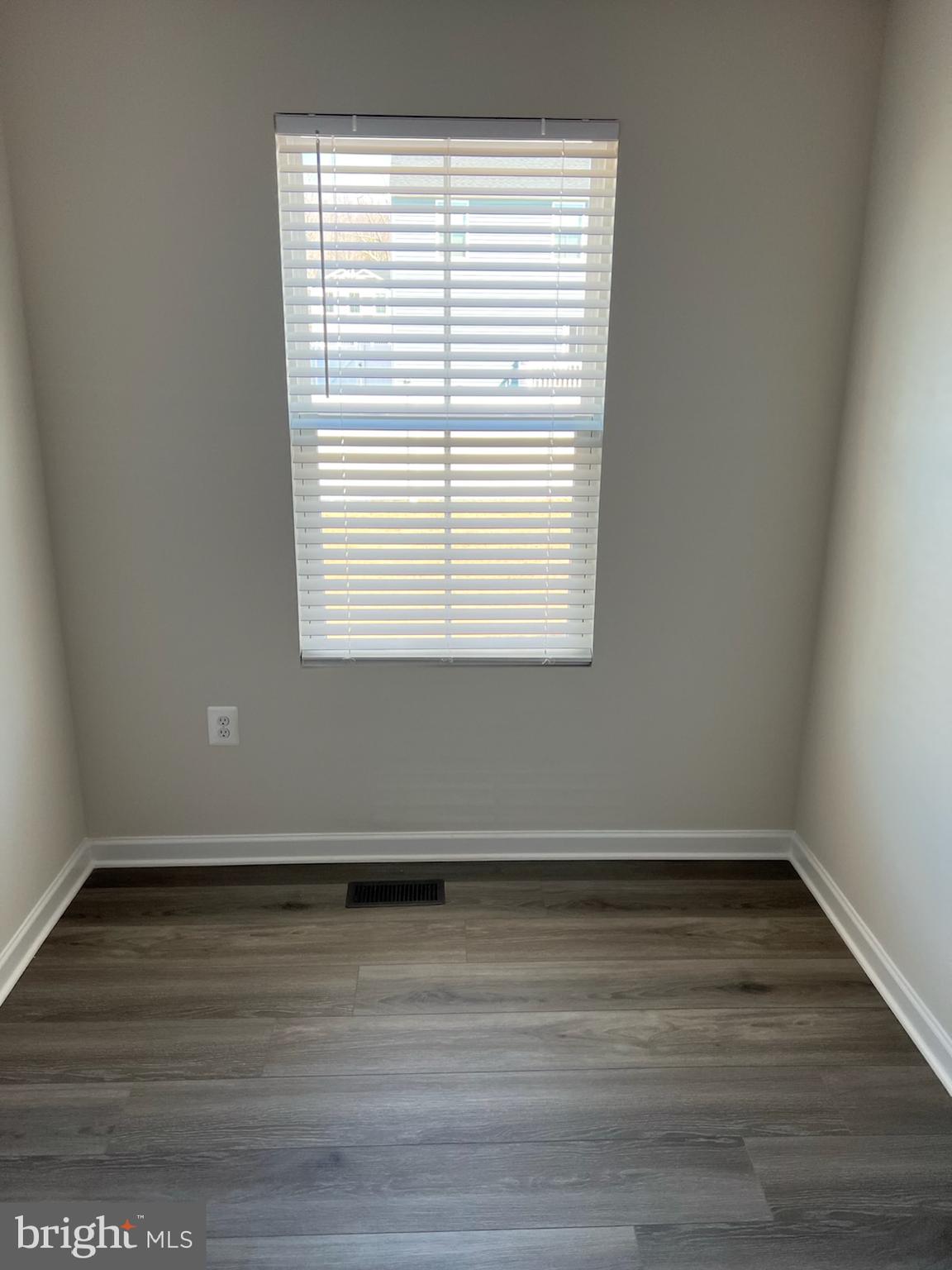 POTOMAC CHURCH FARMS - Residential Lease