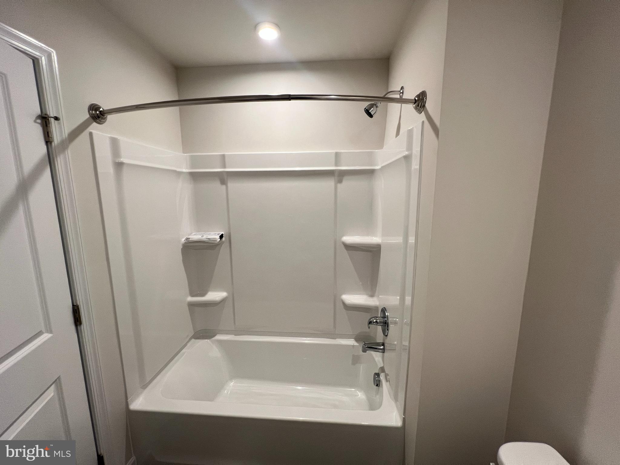 POTOMAC CHURCH FARMS - Residential Lease