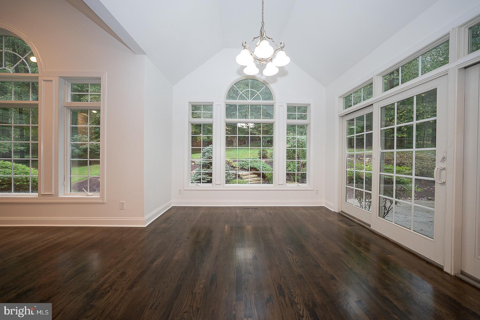 AVONWOOD - Residential