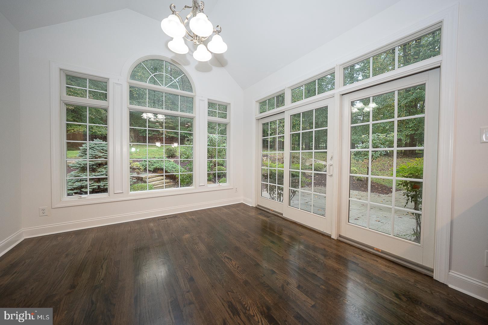 AVONWOOD - Residential