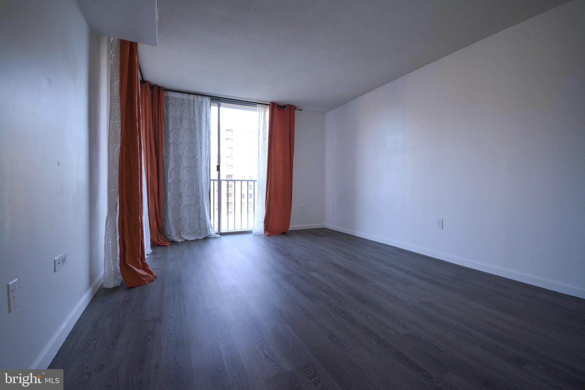 THE CARLTON - Residential