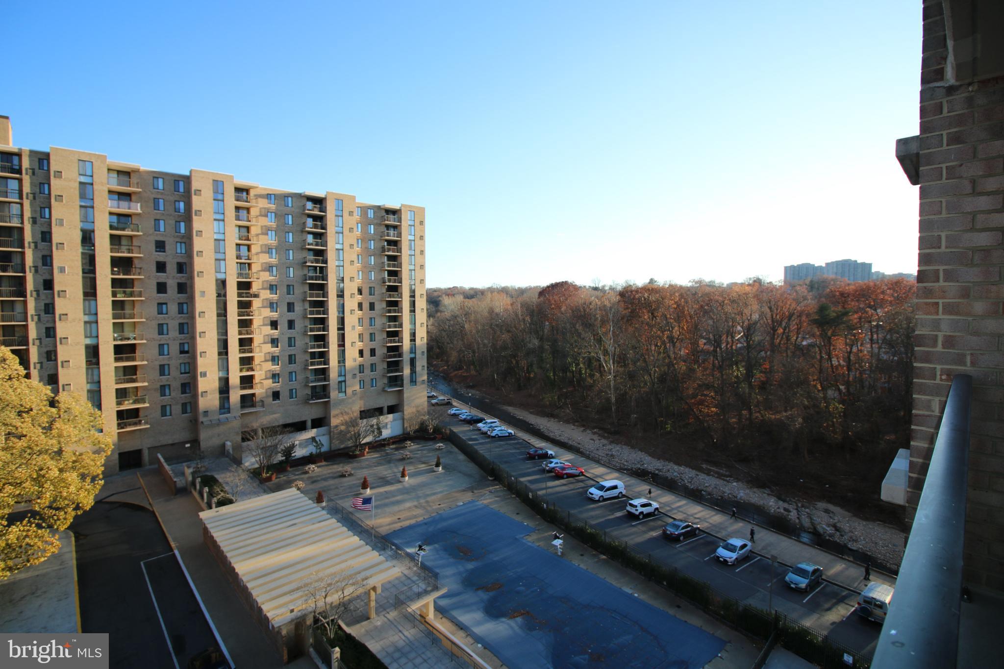 THE CARLTON - Residential