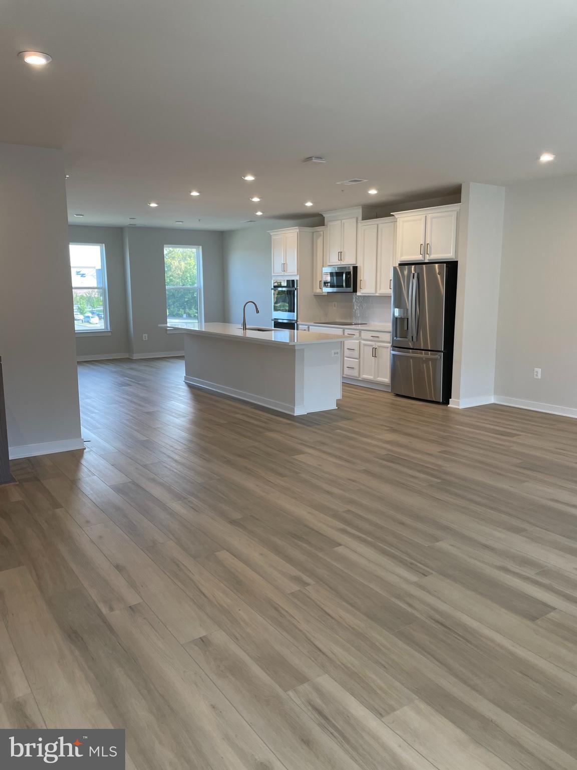 ASHBROOK PLACE - Residential Lease