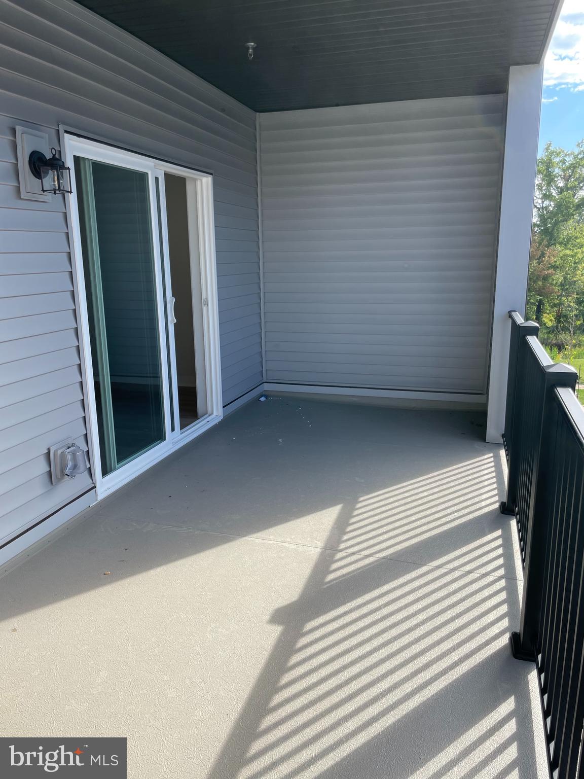 ASHBROOK PLACE - Residential Lease