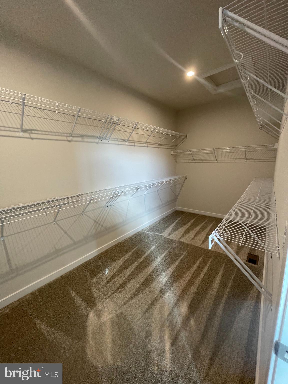 ASHBROOK PLACE - Residential Lease